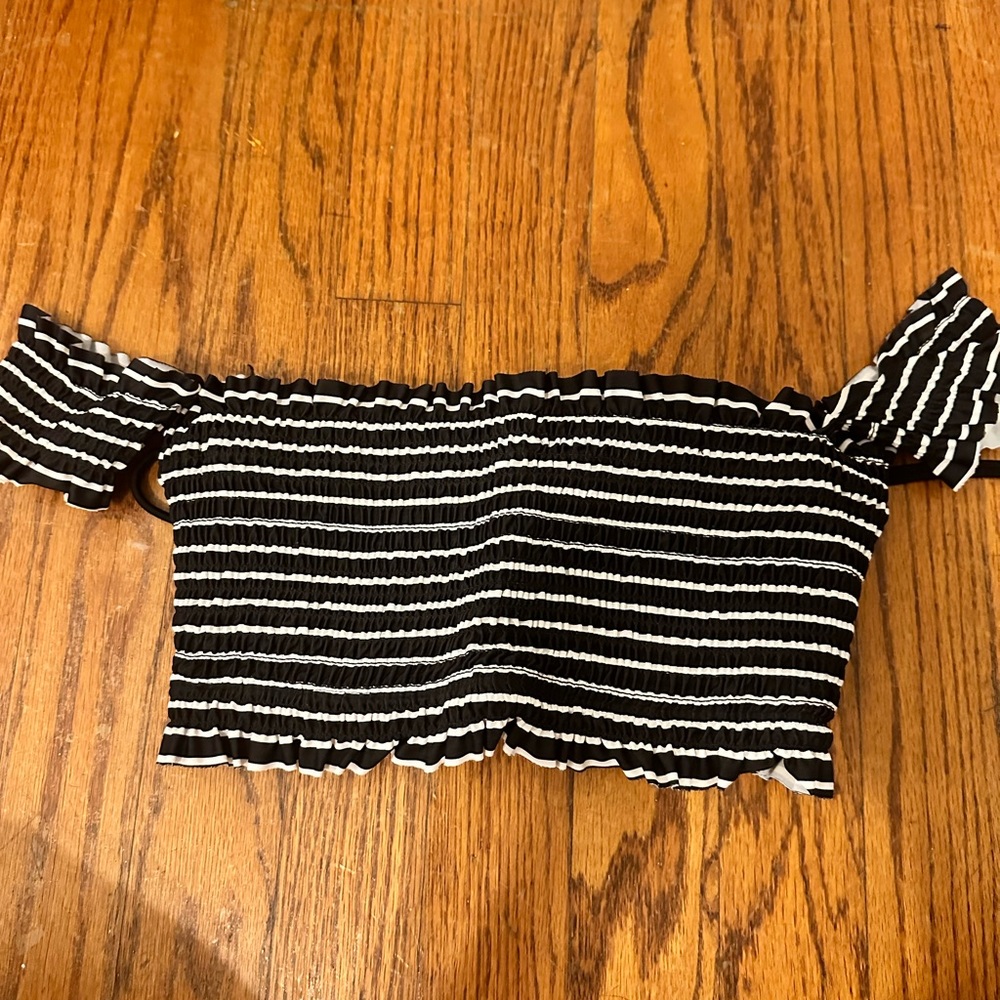 Black and white striped bikini top with off the shoulder sleeves. Size small